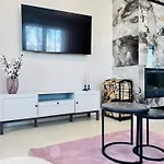 Elegance28 - Stylish Mountain Retreat In By Flat Mаnager Apartamento *