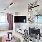 Elegance28 - Stylish Mountain Retreat In By Flat Mаnager