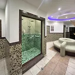 Apartment Elegance28 - Stylish Mountain Retreat In By Flat Mаnager *