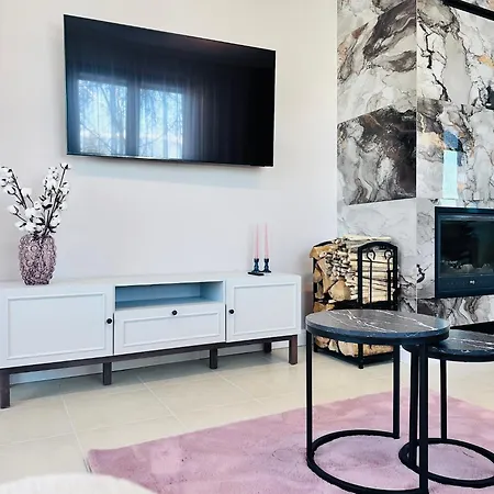 Elegance28 - Stylish Mountain Retreat In By Flat Mаnager 公寓 *
