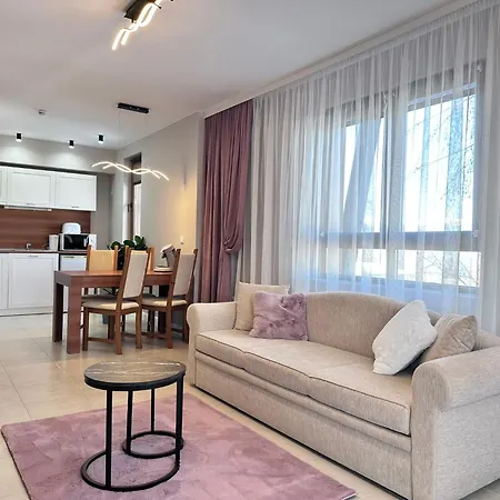 Elegance28 - Stylish Mountain Retreat In By Flat Mаnager 아파트 반스코